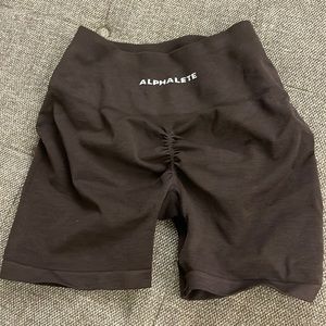 Alphalete Amplify Shorts 4.5” Mocha M NEW